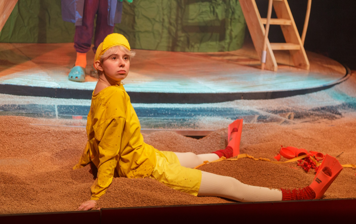 Приречная страна