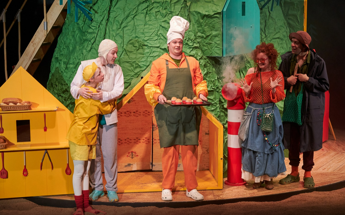 Приречная страна